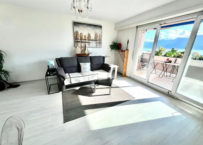 Family With View | 73 * Clarens