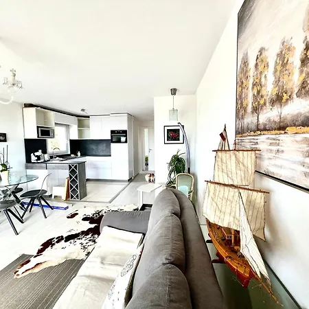 Family With View | 73 Lejlighed *